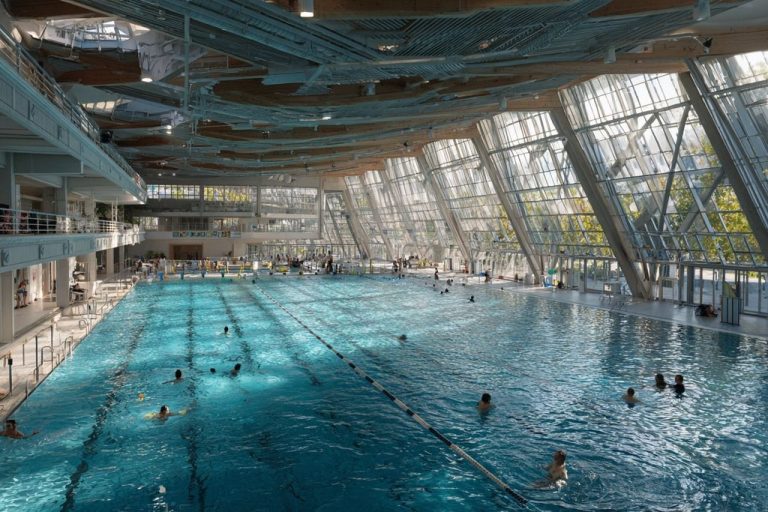 Plongez dans le plaisir aquatique à la piscine de Colombes